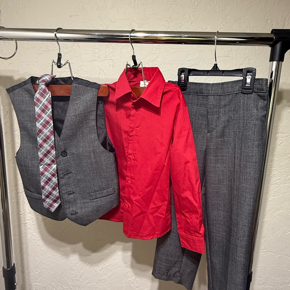Van Heusen Gray Vest and Dress Pants with Red Shirt and Clip-On Tie Boys 5
